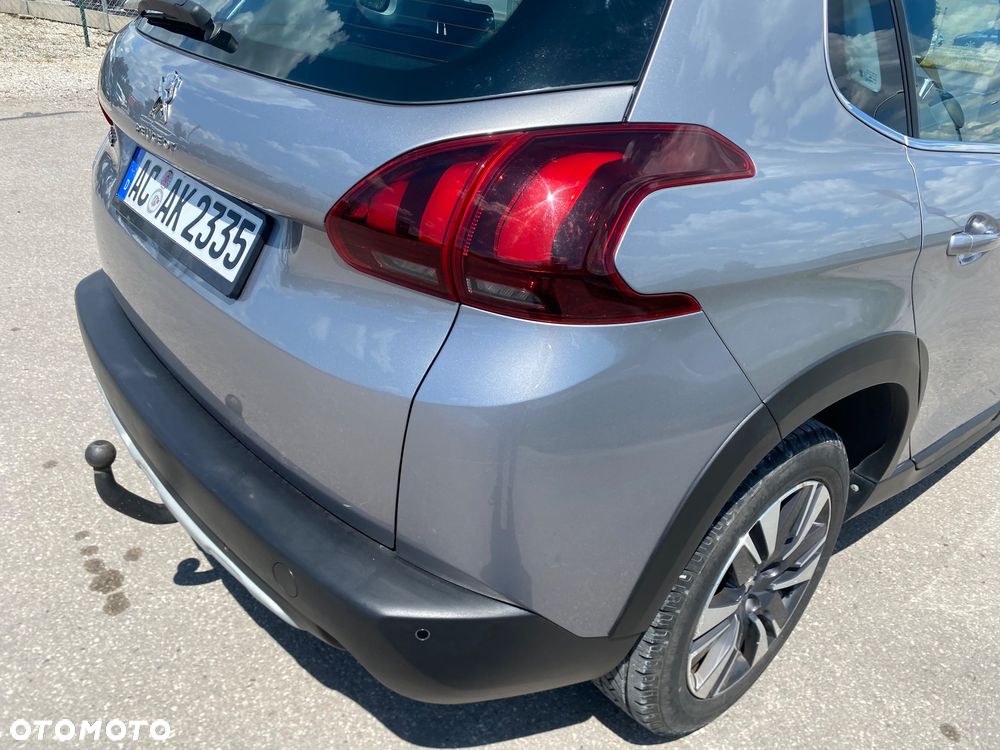 Peugeot 2008 BlueHDi 100 STOP & START Allure - 9