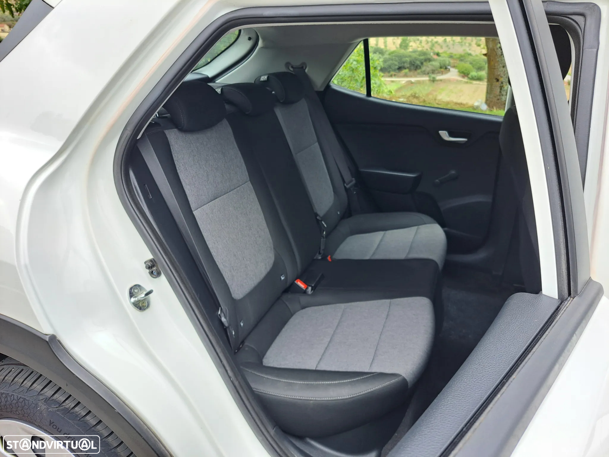 Kia Stonic 1.0 T-GDI Easy - 27