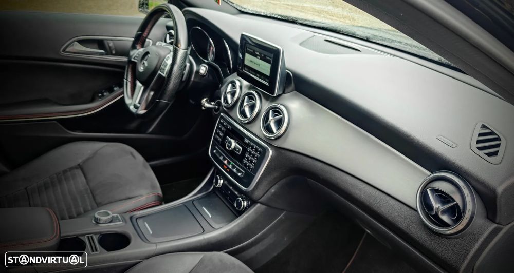 Mercedes-Benz GLA 200 7G-DCT AMG Line - 8