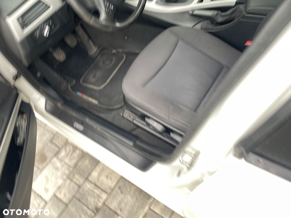 BMW Seria 3 - 21