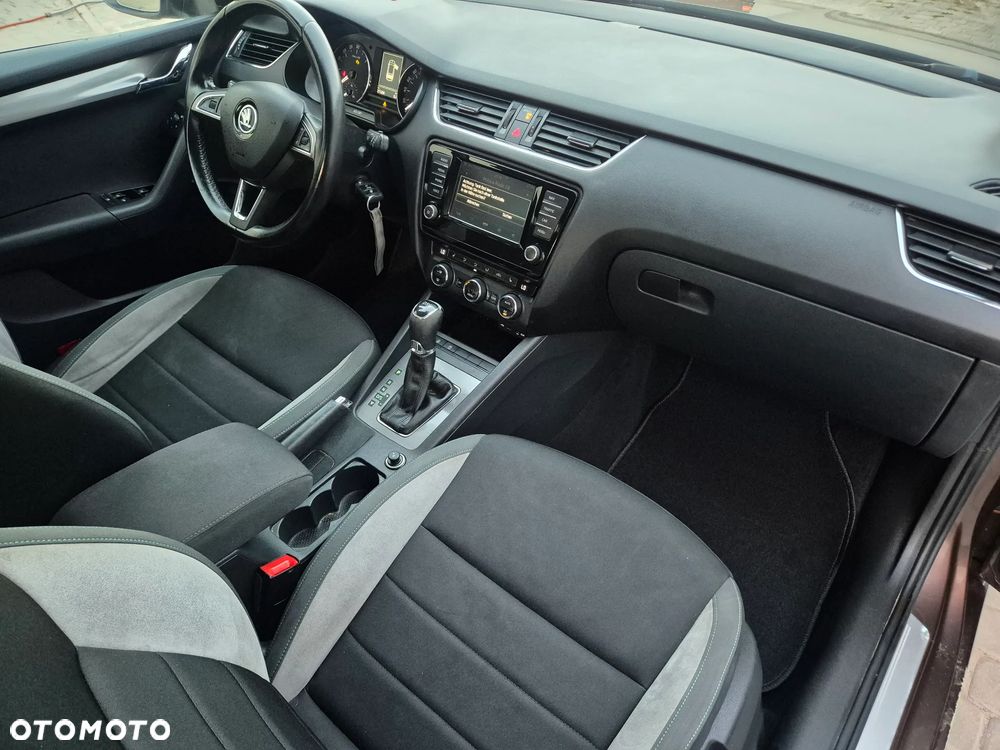 Skoda Octavia 1.6 TDI Edition DSG - 18