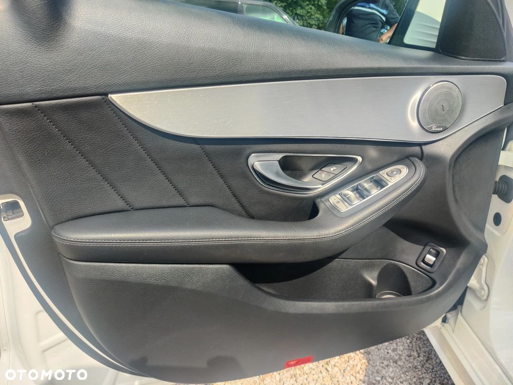 Mercedes-Benz Klasa C 200 d T 7G-TRONIC AMG Line - 9