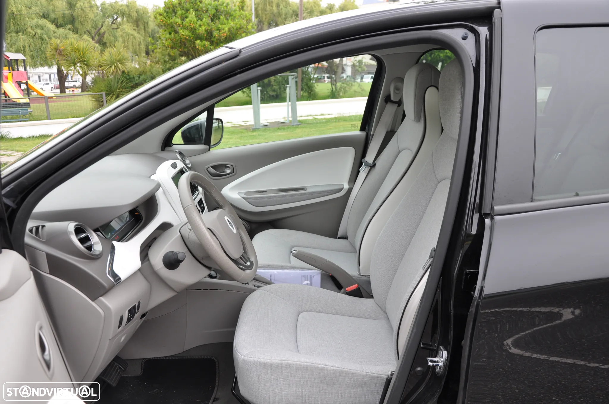 Renault Zoe (c/ Bateria) Life 40 - 17