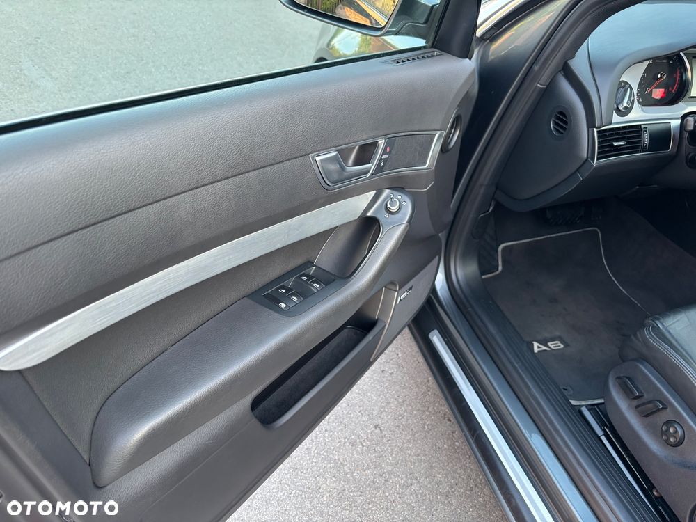 Audi A6 Avant - 13