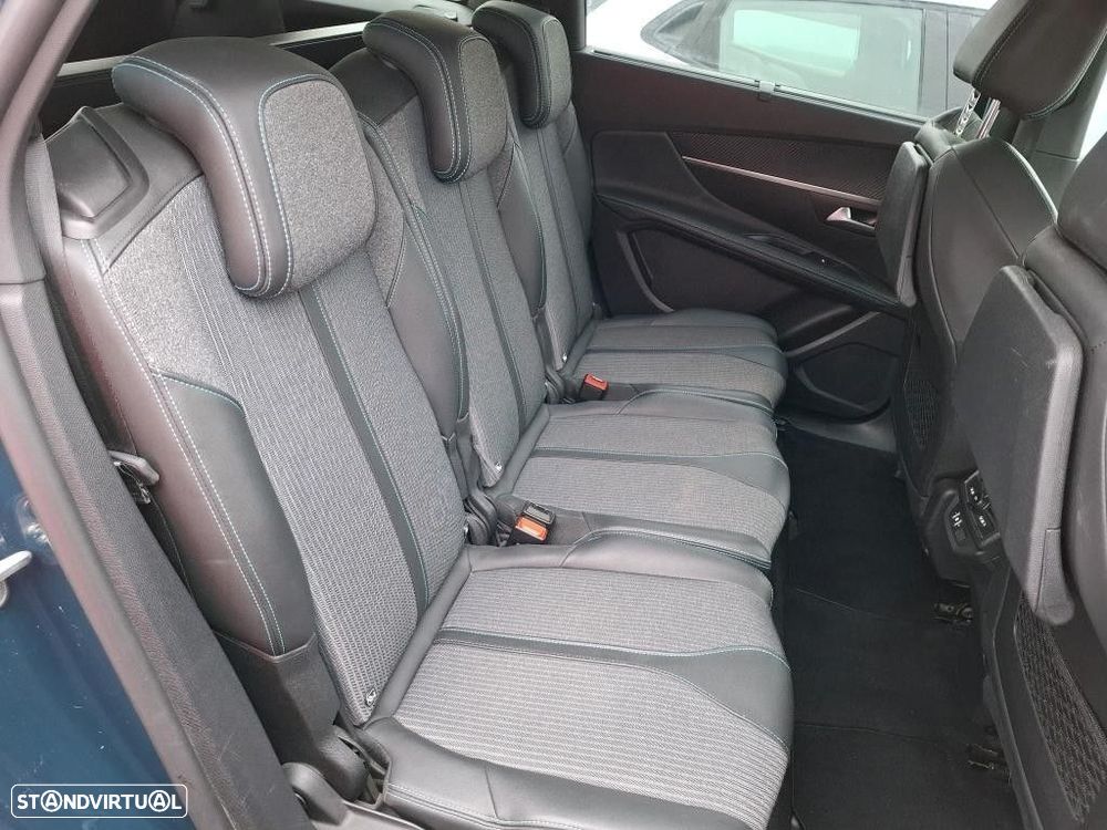 Peugeot 5008 1.2 PureTech Allure EAT8 - 7