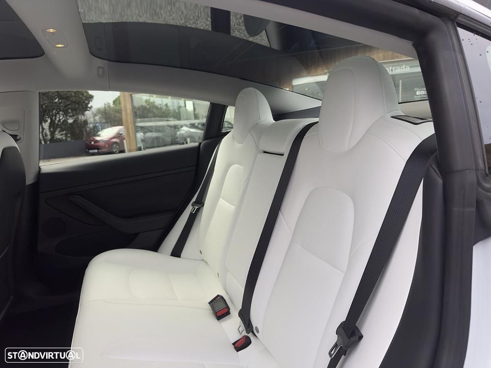 Tesla Model 3 Standard Range Plus RWD - 28