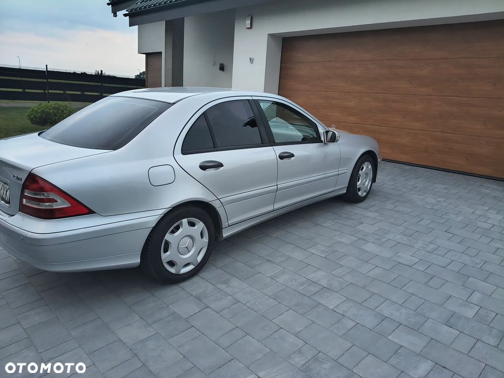 Mercedes-Benz Klasa C 220 CDI Automatik Elegance DPF - 10