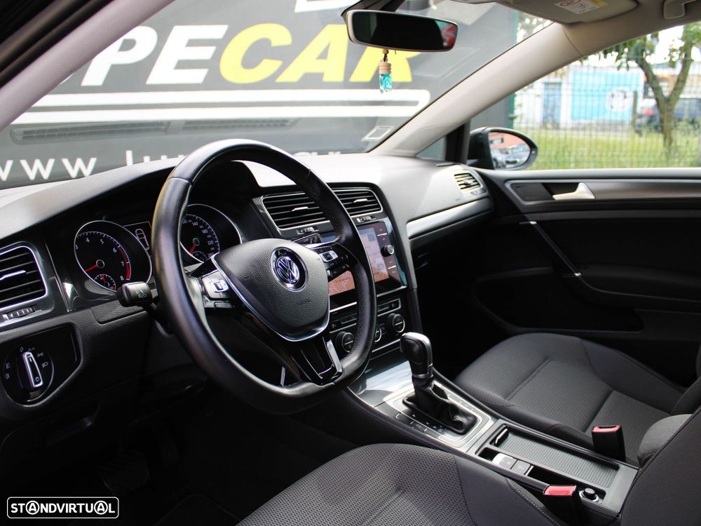 VW Golf 1.0 TSI Confortline DSG - 20