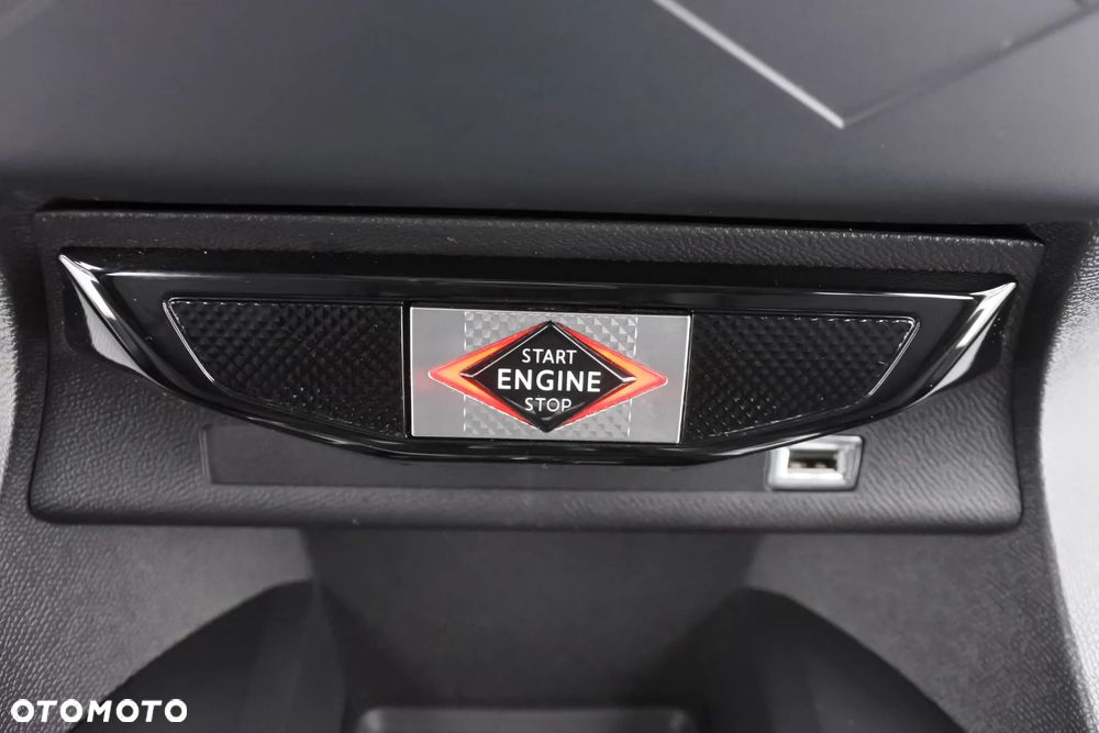 DS Automobiles DS 3 Crossback 1.2 PureTech Performance Line + - 27