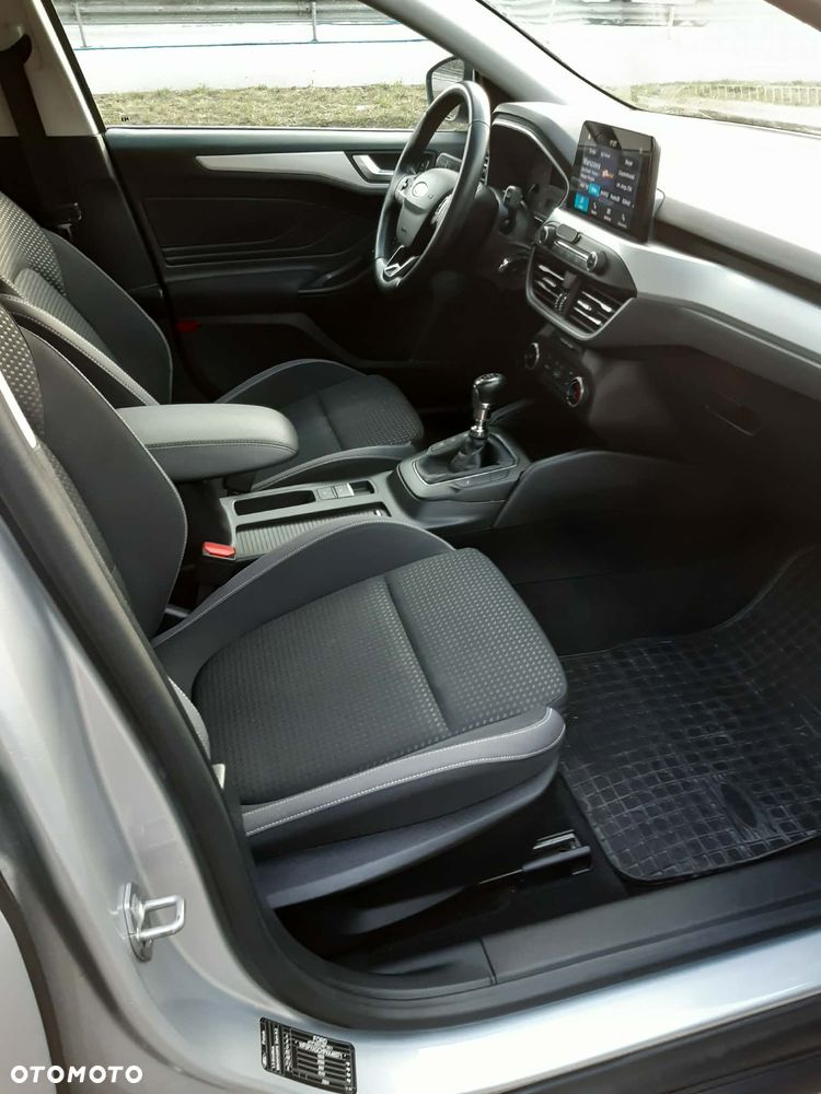 Ford Focus - 11