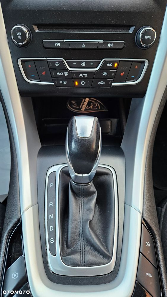 Ford Mondeo - 22
