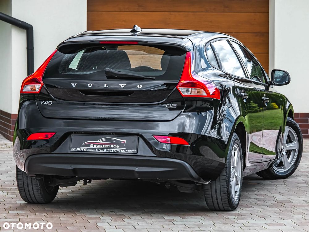 Volvo V40 D2 Momentum - 3