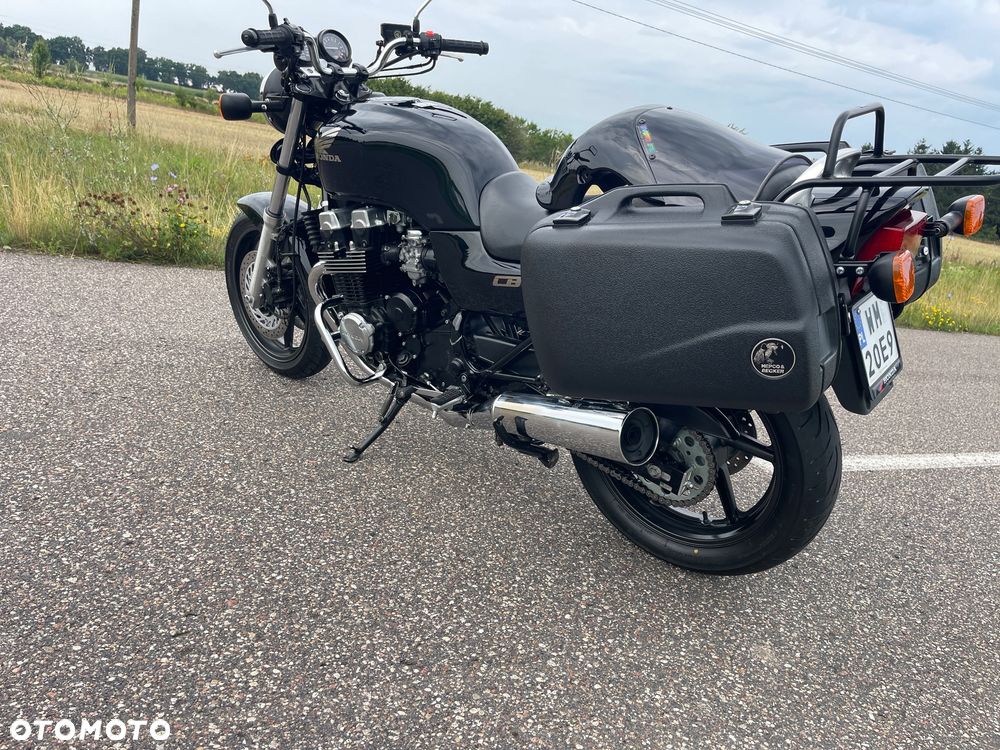 Honda CB - 16