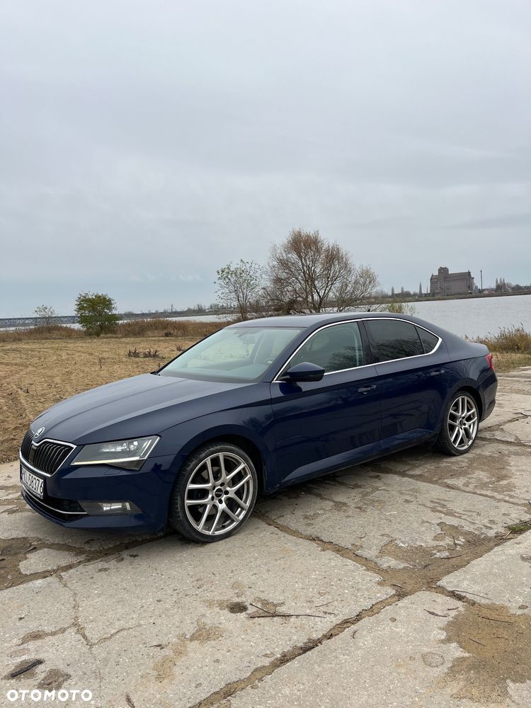 Skoda Superb 1.6 TDI Style Greenline - 8