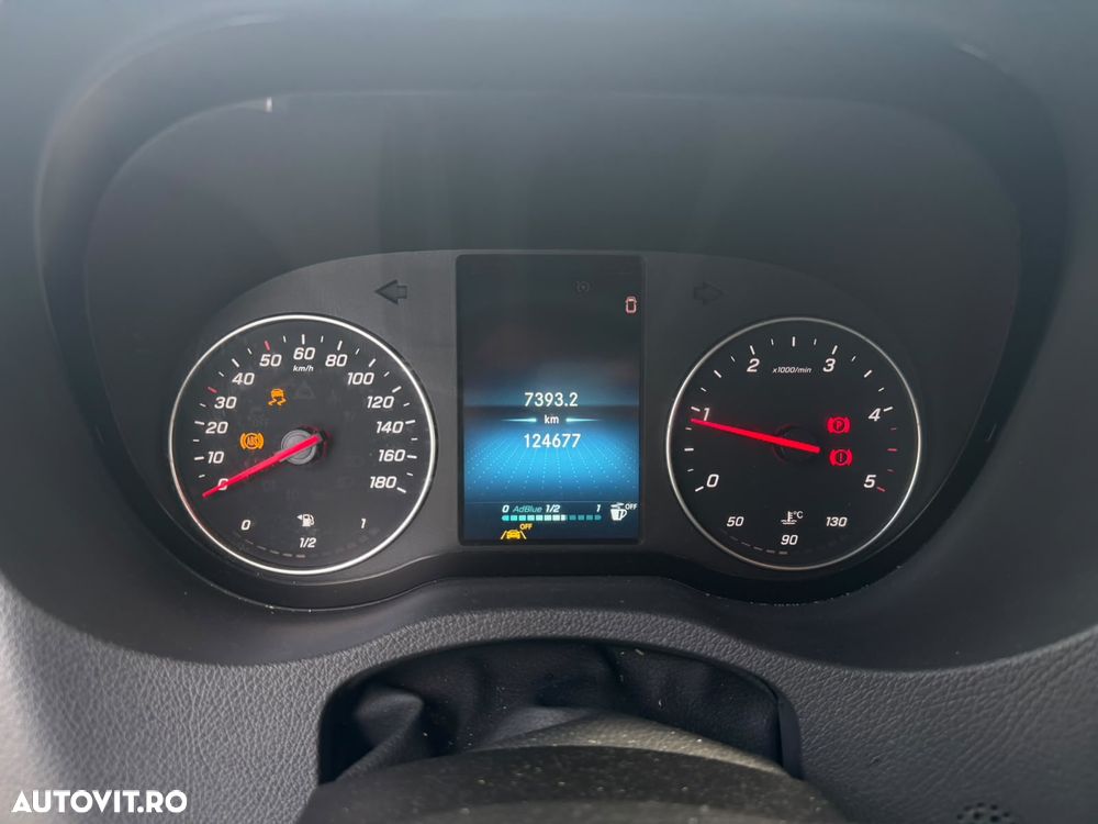 Mercedes-Benz SPRINTER - 11