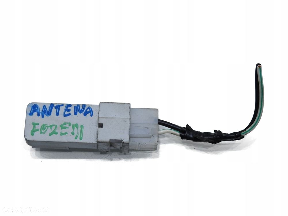 WZMACNIACZ ANTENY SUBARU FORESTER III - 1