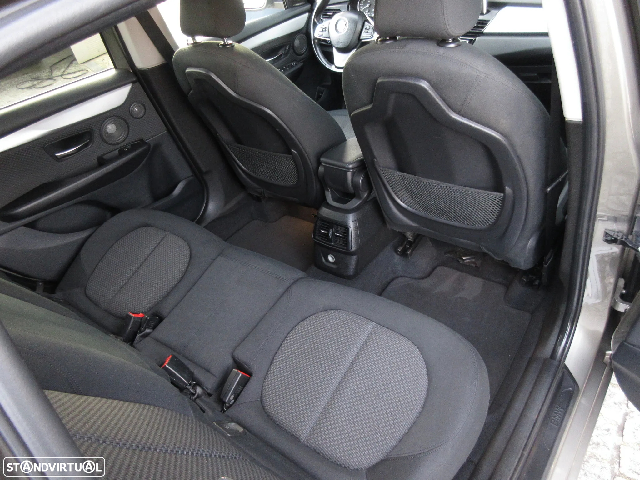 BMW 216 Gran Tourer d Advantage Auto - 39