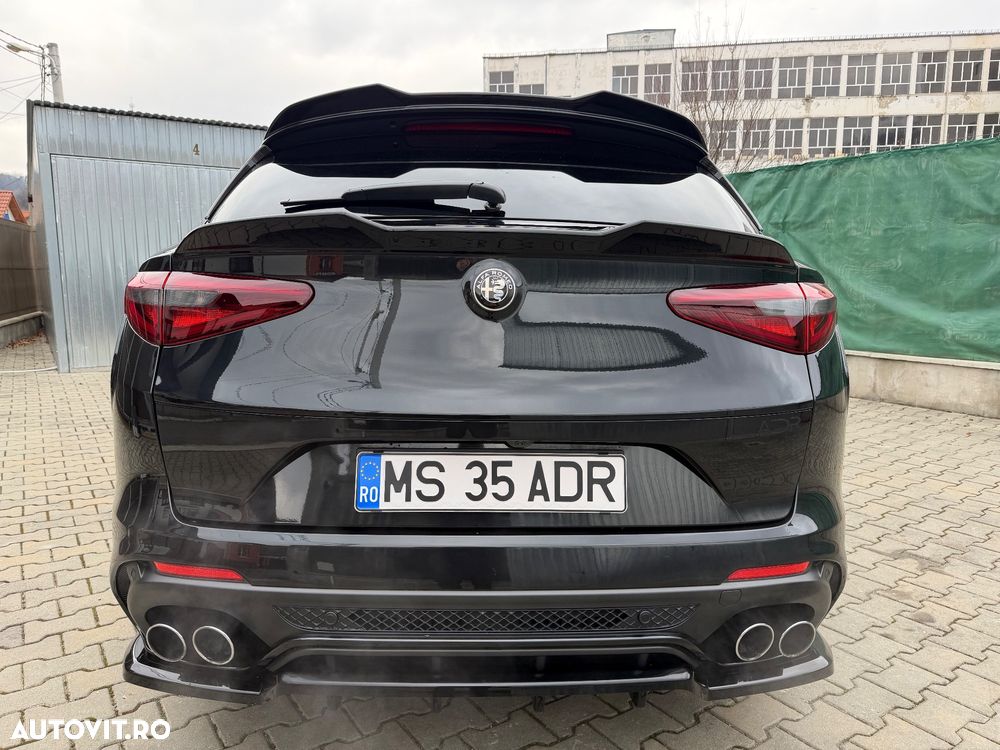 Alfa Romeo Stelvio 2.9 V6 Turbo AWD AT8 Quadrifoglio - 5