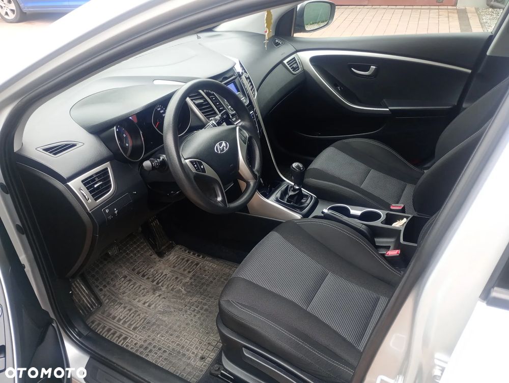 Hyundai i30 1.6 CRDi Classic - 10