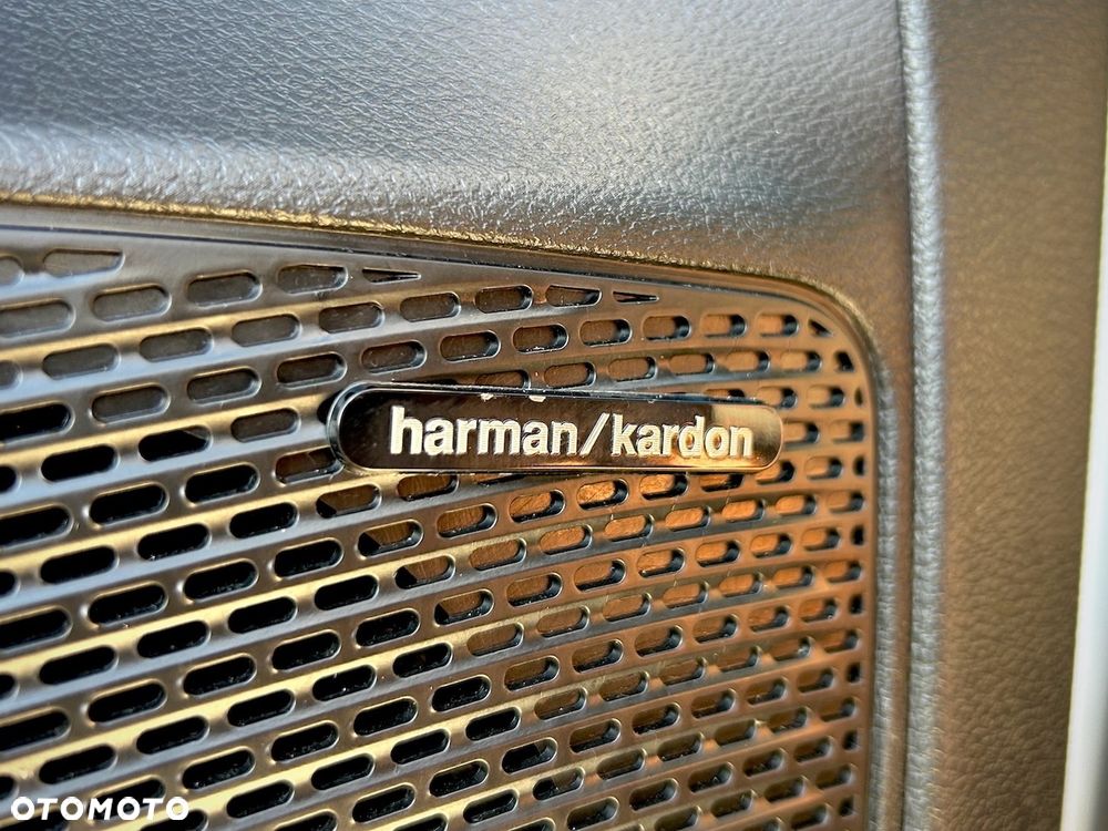 Chrysler Pacifica - 37