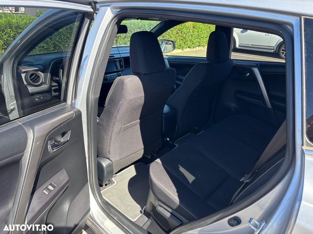 Toyota RAV4 2.5 VVT-i 4x2 Executive - 11