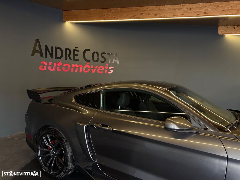 Ford Mustang 2.3i EcoBoost - 13