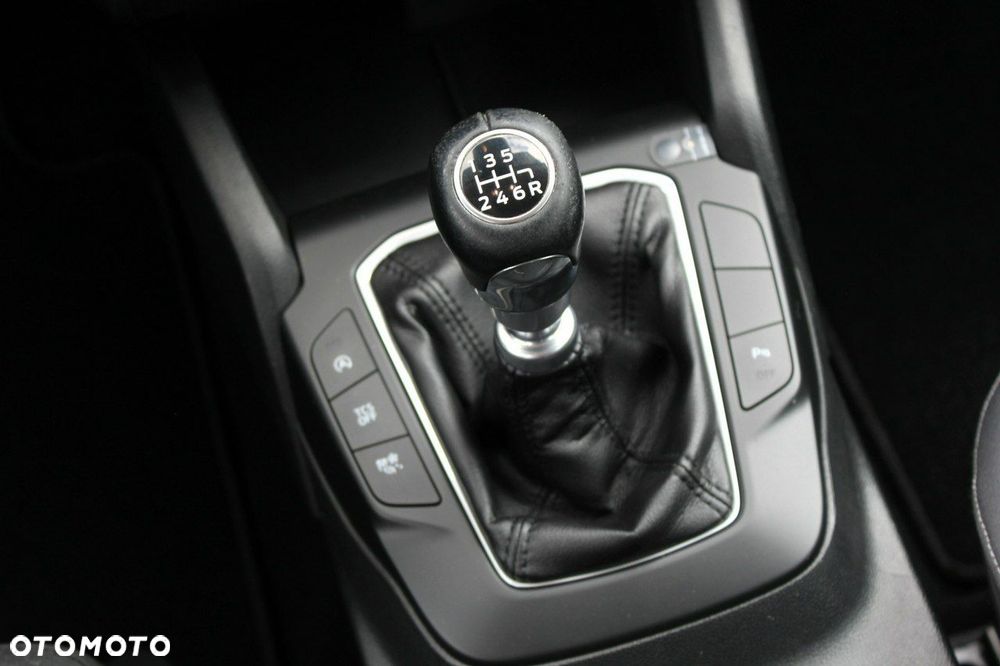 Ford Focus 1.0 EcoBoost Connected - 17