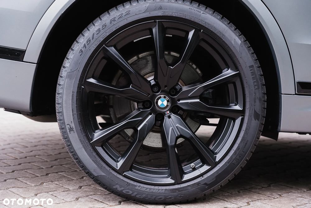 BMW X7 - 9