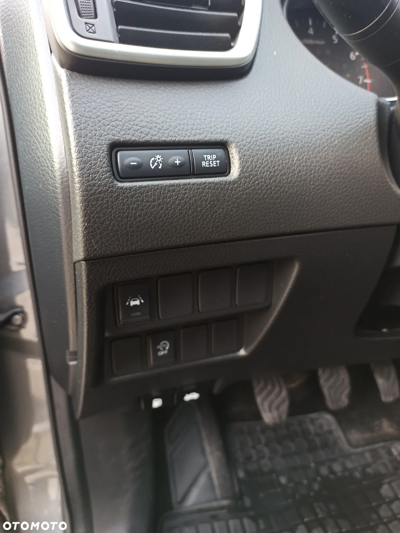 Nissan Qashqai 1.3 DIG-T N-Connecta - 14