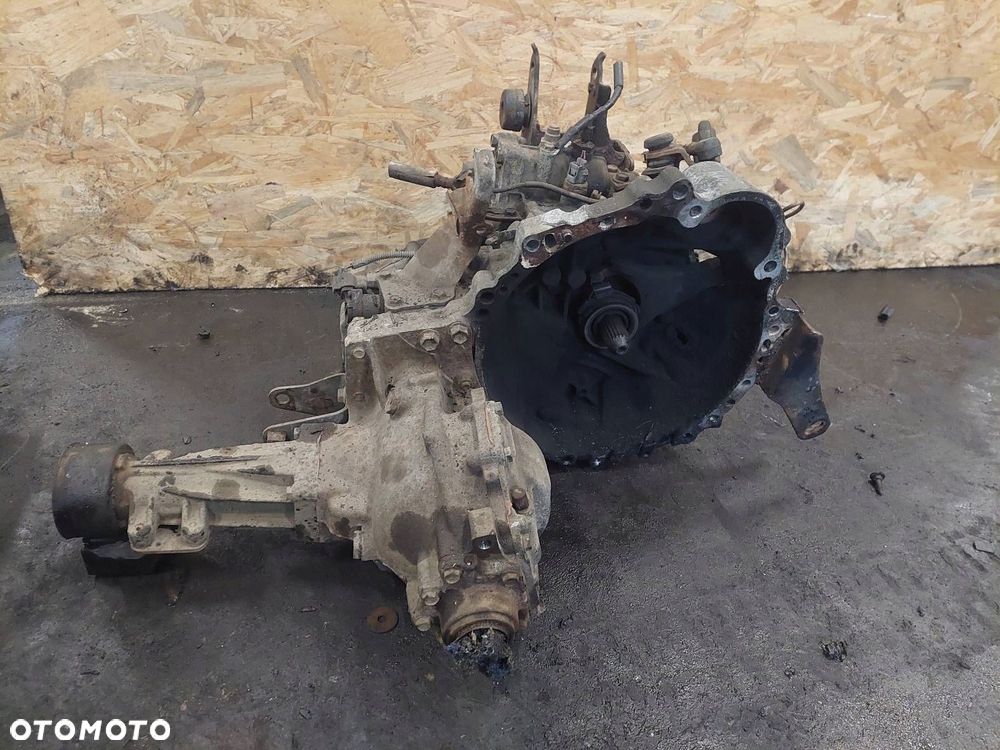 SKRZYNIA BIEGÓW + REDUKTOR TOYOTA RAV4 II 2.0 D4D MANUAL 5 BIEGÓW - 1