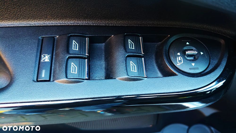 Ford B-MAX 1.0 EcoBoost Titanium X - 19