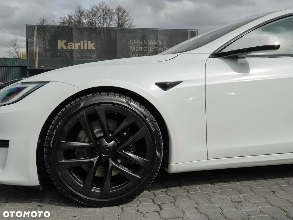 Tesla Model S - 7