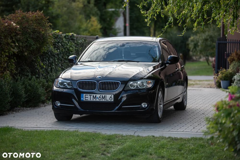 BMW Seria 3 318i - 3