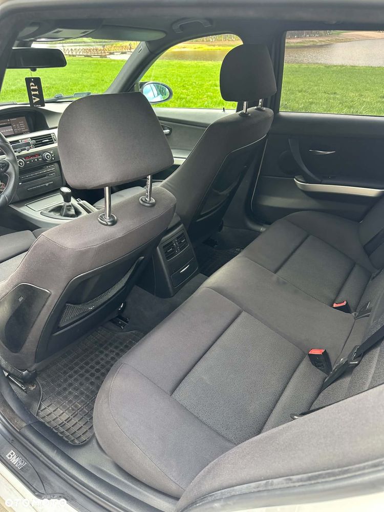 BMW Seria 3 320d - 7