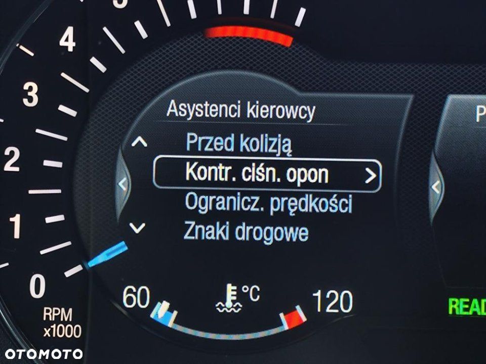 Ford S-Max - 32