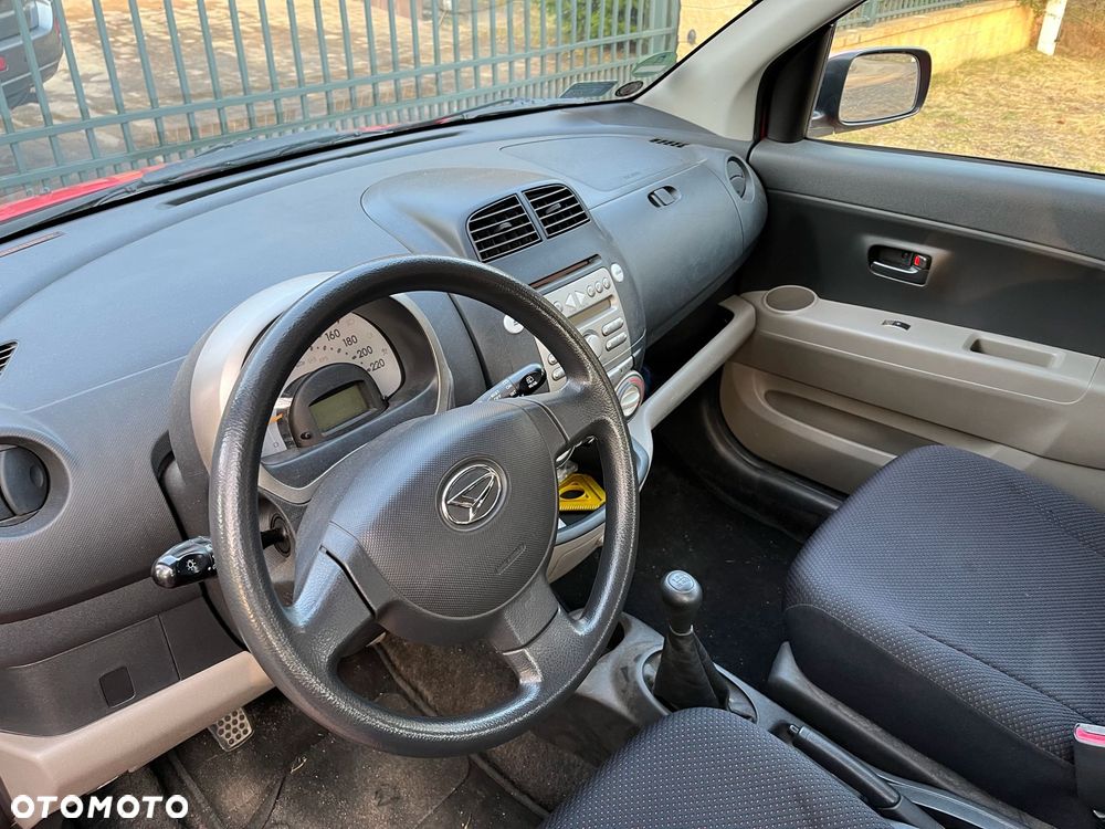 Daihatsu Sirion - 3