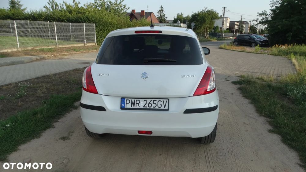 Suzuki Swift - 5