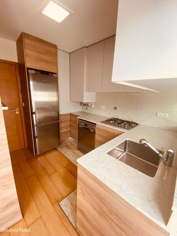 Moradia T4 em Aveiro para quem procura qualidade de vida - Grande imagem: 4/14