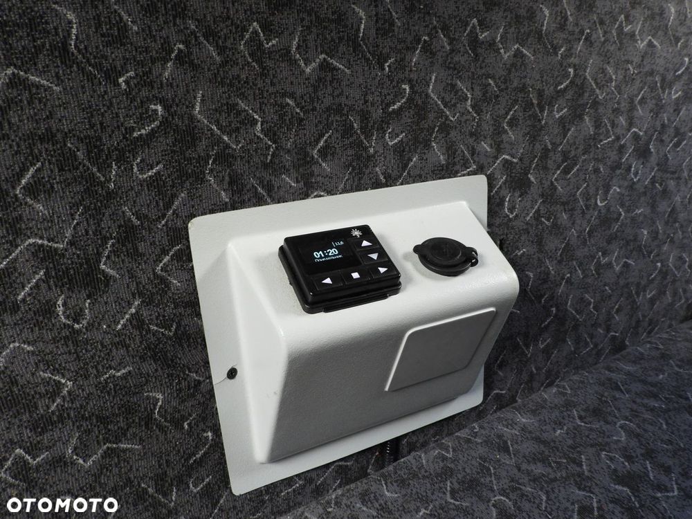 Renault MASTER PLANDEKA 10 PALET WEBASTO TEMPOMAT LEDY PNEUMATYKA KLIMATYZACJA  165KM - 41