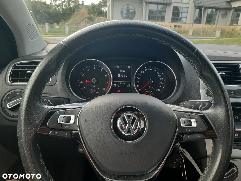 Volkswagen Polo 1.2 TSI BMT Highline - 11