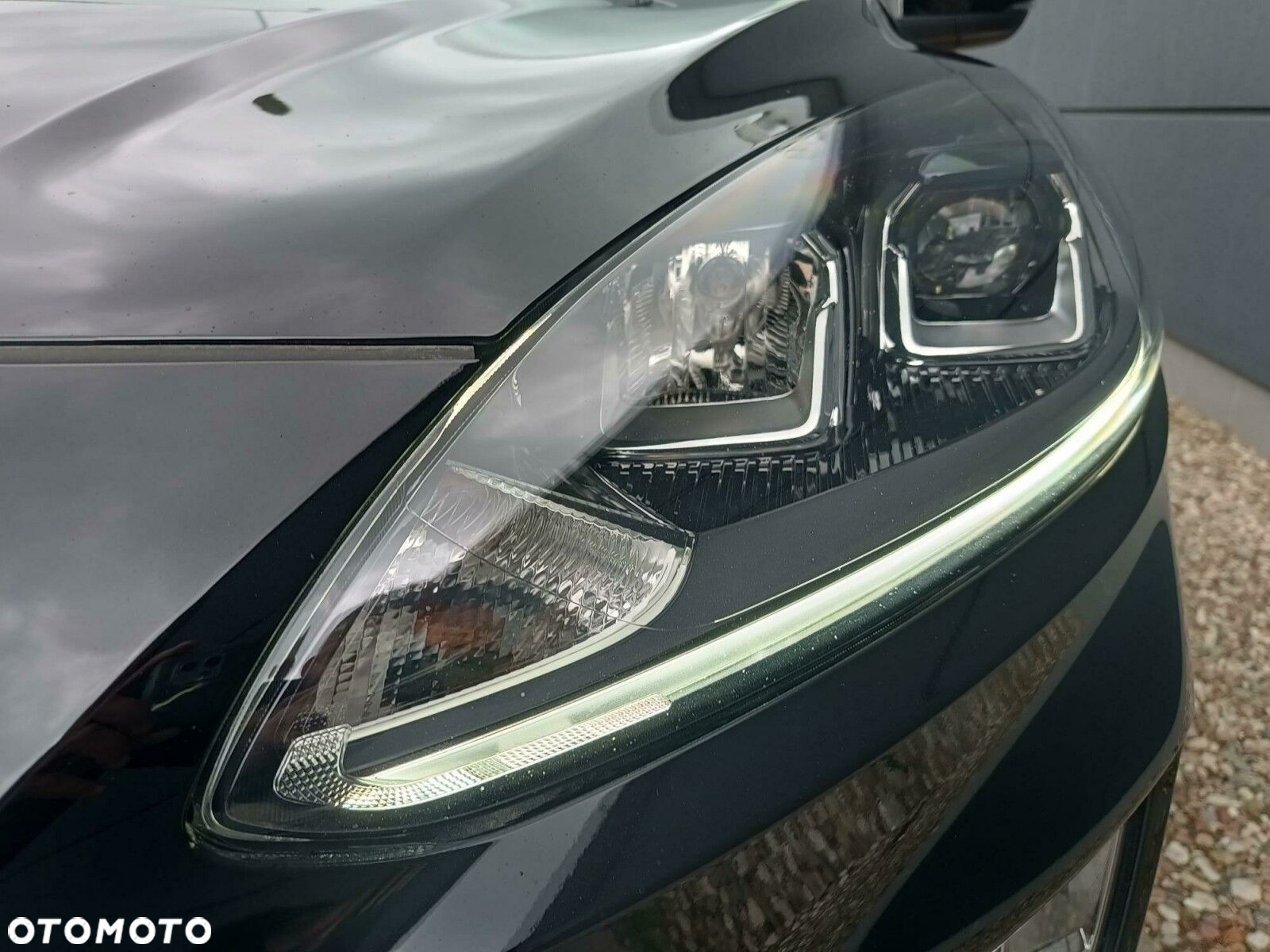 Ford Kuga 1.5 EcoBoost FWD Titanium - 12