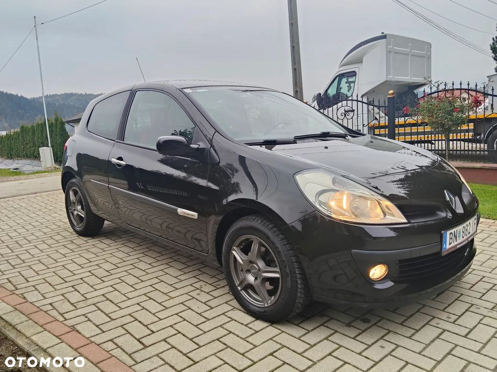Renault Clio 1.2 16V 75 Experience - 5