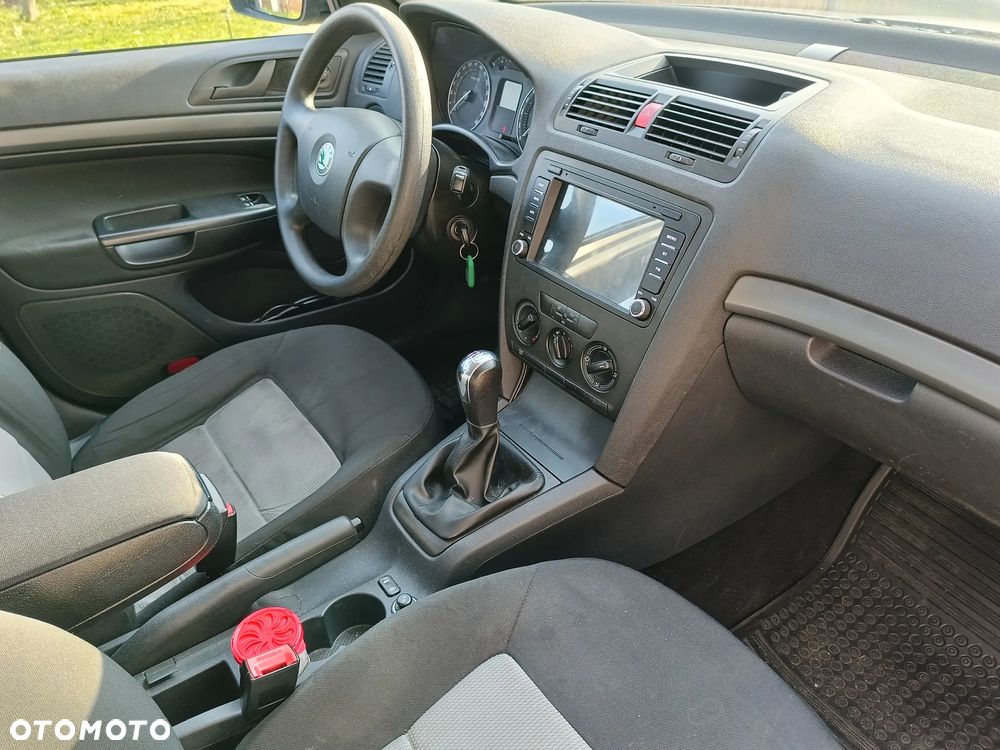 Skoda Octavia 1.6 FSI Mint - 8