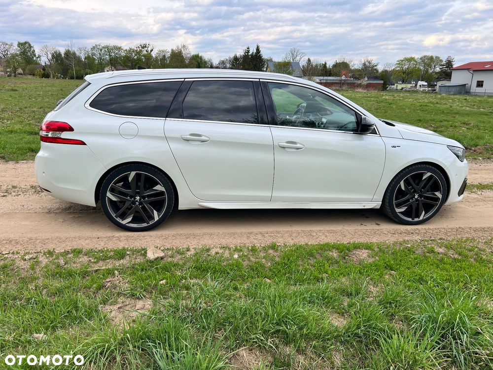 Peugeot 308 1.6 e-THP GT S&S - 5
