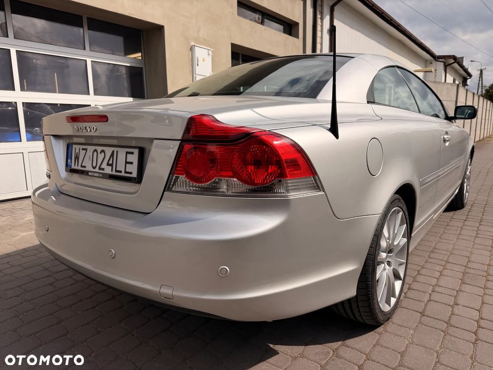 Volvo C70 2.4i Momentum - 5