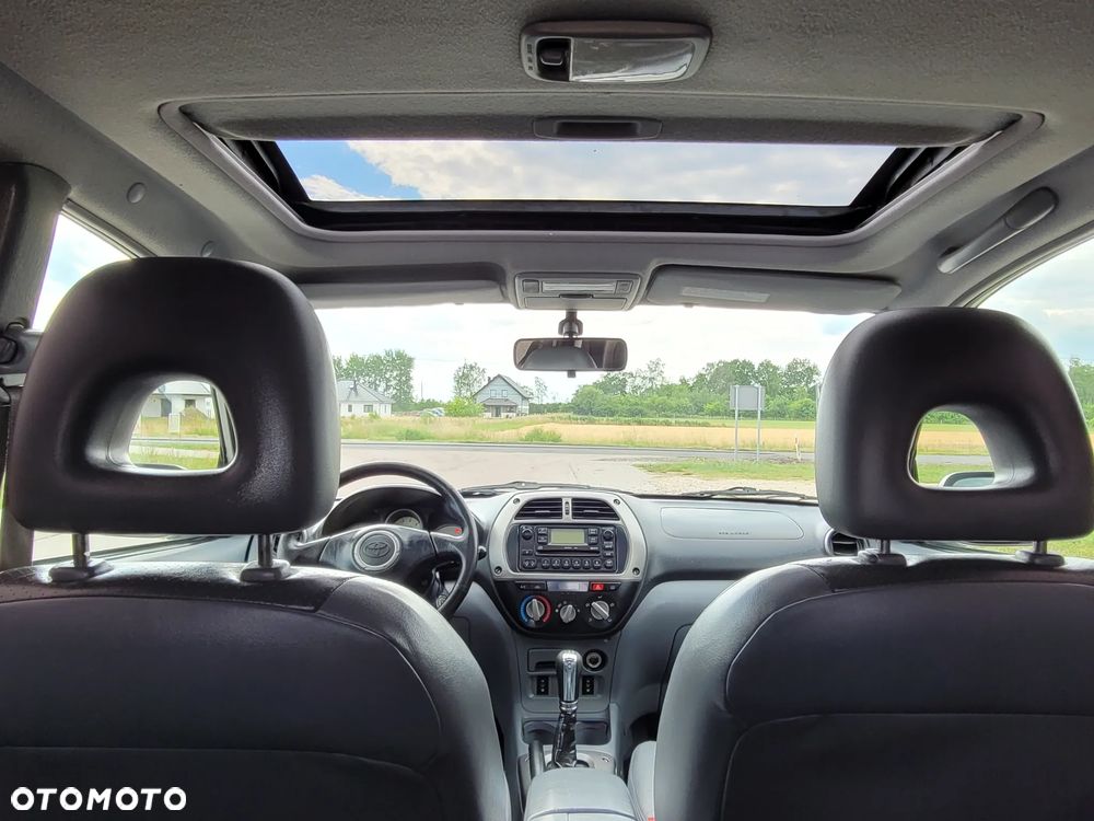 Toyota RAV4 - 12