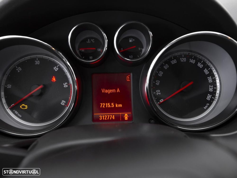 Opel Insignia Sports Tourer - 13