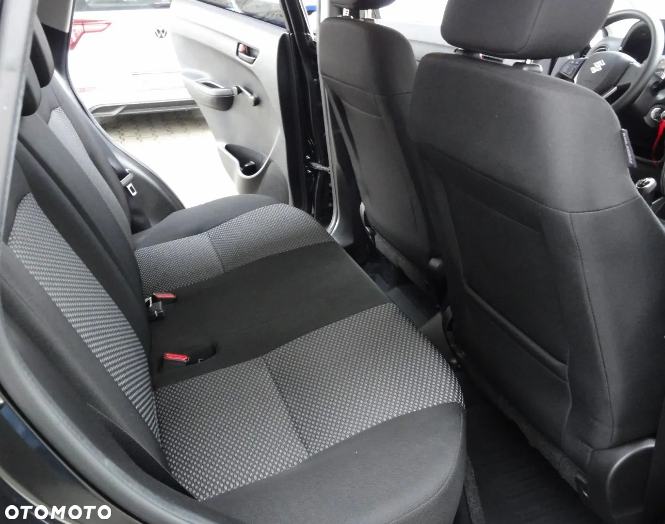 Suzuki Vitara 1.0 Boosterjet Comfort 2WD - 24