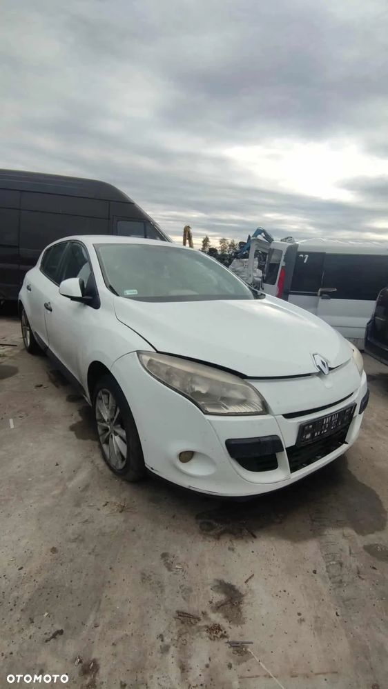 RENAULT MEGANE III liftback 2009 1.5 dCi 106 KM K9K 832 - 2