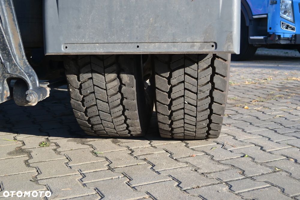 MAN TGX 26.400 TRZECIA OŚ SKRĘTNA RAMA  7.5 m KLIMATYZACJA - 27